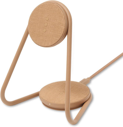 CARGA ELEGANTE – Soporte de Carga Inalámbrica 2 en 1 con Lino Belga y Tecnología MagSafe